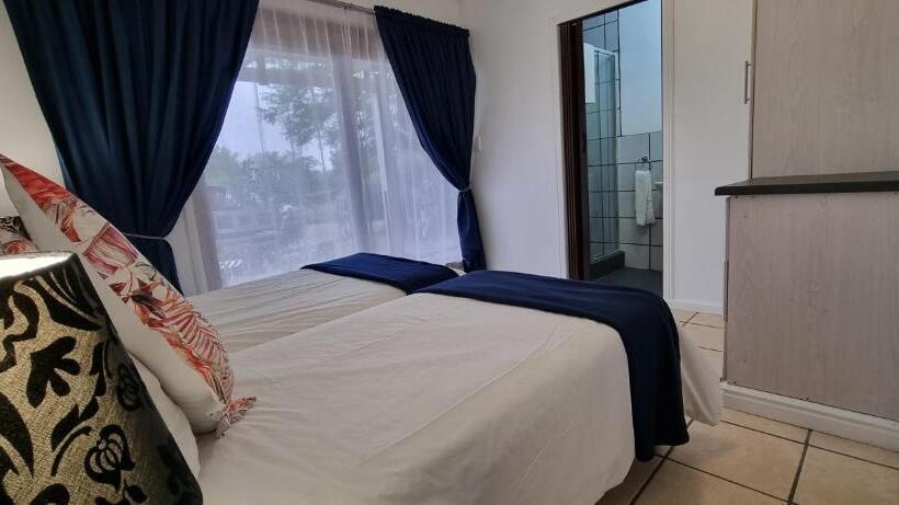 پانسیون Salt River Lodge