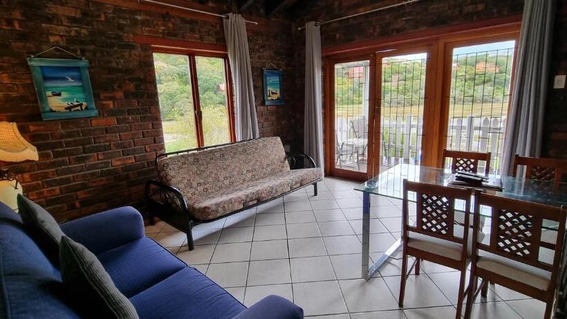 پانسیون Salt River Lodge