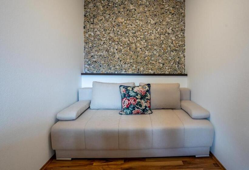 پانسیون T E M P F E R 2 Apartments & Rooms With New Wellness