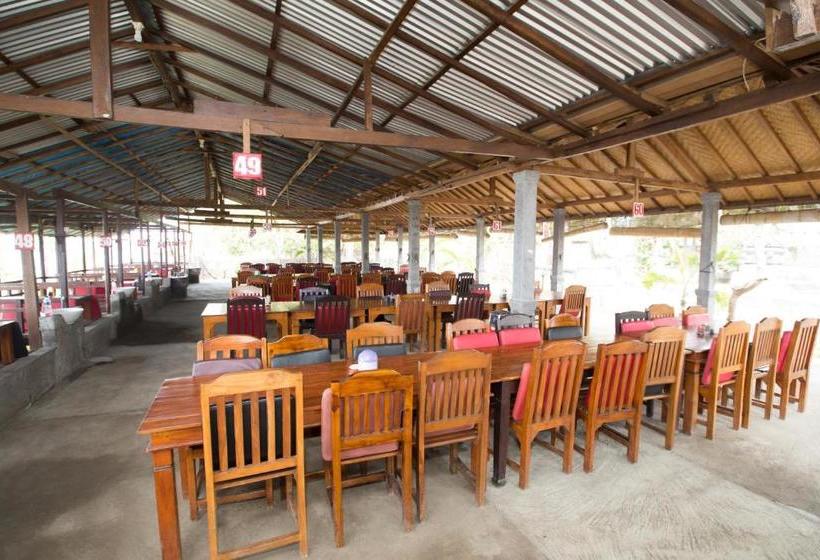 פנסיון Tanjung Alam