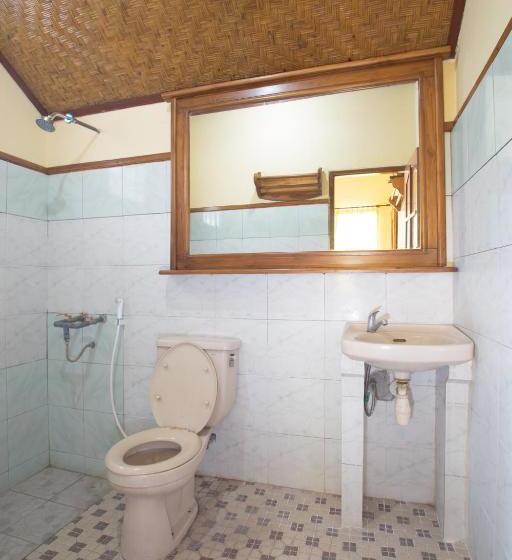 פנסיון Tanjung Alam