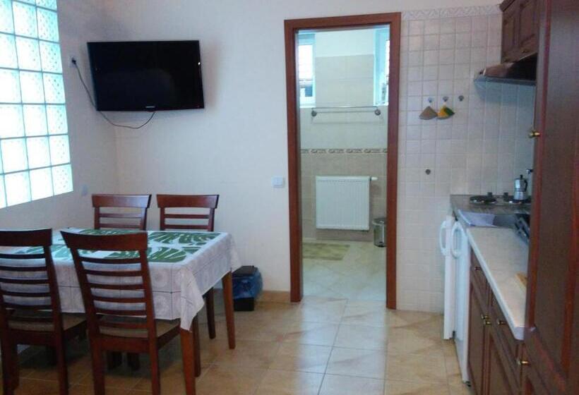 بنسيون Tip Top Lak Vendégház