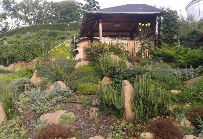 بنسيون Tip Top Lak Vendégház