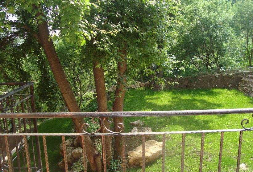 پانسیون Villa Mari Guest Rooms