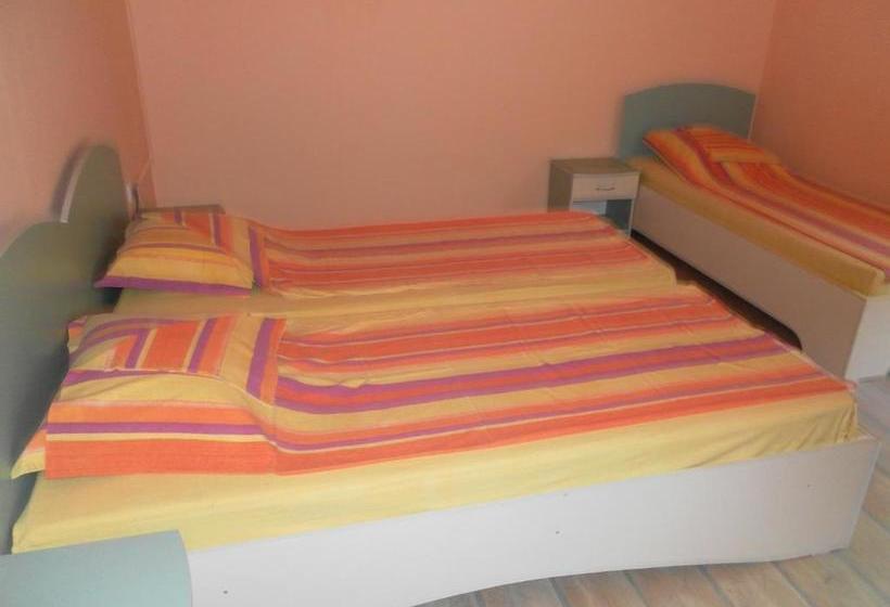 پانسیون Villa Mari Guest Rooms