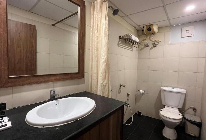 بنسيون Wise Owl Comfotel