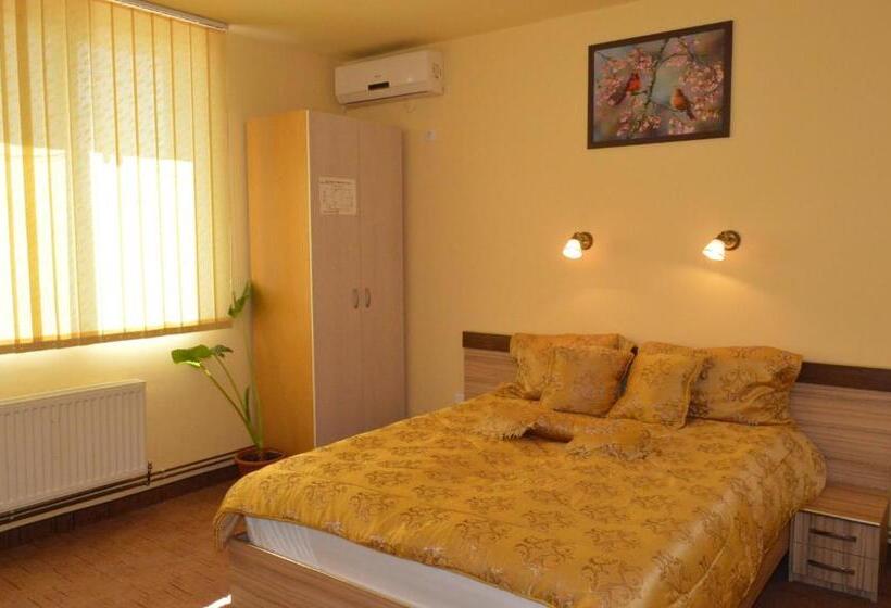 Pensiunea Beverly Hills