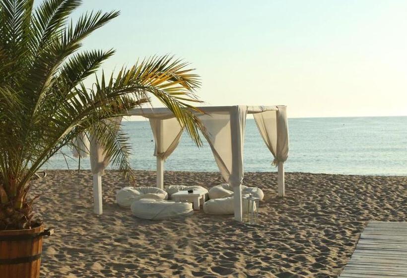 Seagarden Villa Resort