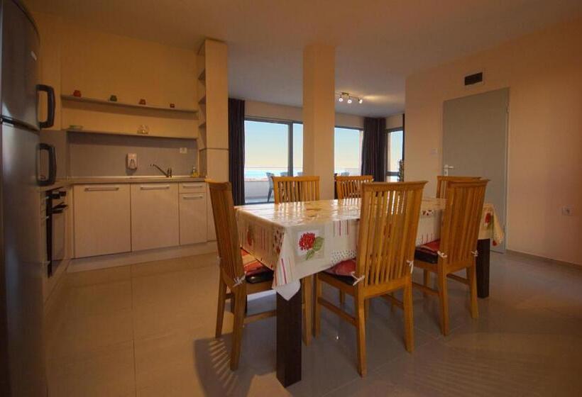 Seagarden Villa Resort