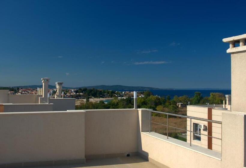 Seagarden Villa Resort