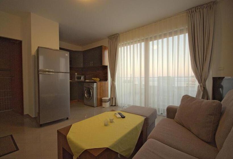 Seagarden Villa Resort