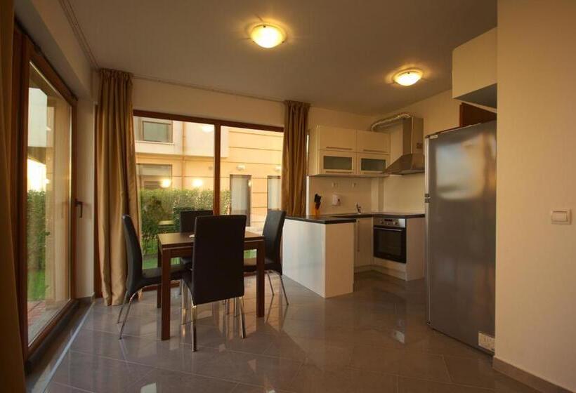 Seagarden Villa Resort