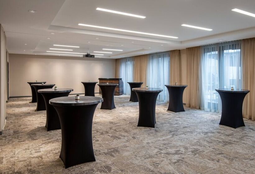 Ac Hotel By Marriott Atlanta Midtown