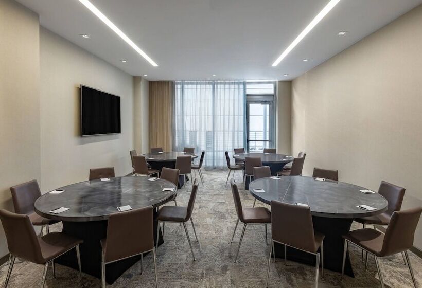 Ac Hotel By Marriott Atlanta Midtown