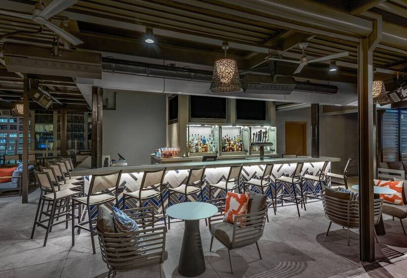 Ac Hotel By Marriott Atlanta Midtown