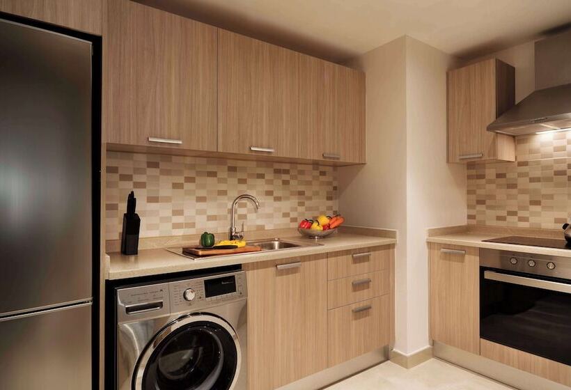 Al Najada Doha Hotel Apartments By Oaks