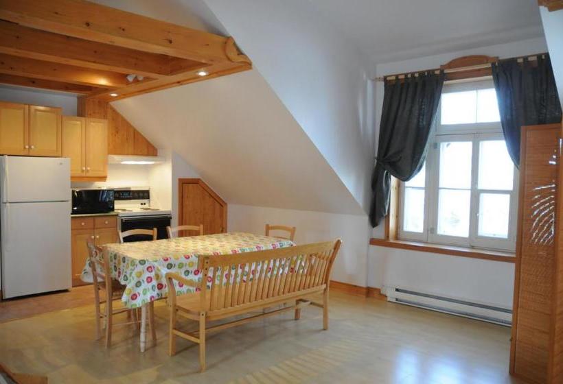 הוסטל Aux Petits Oiseaux Citqo96751