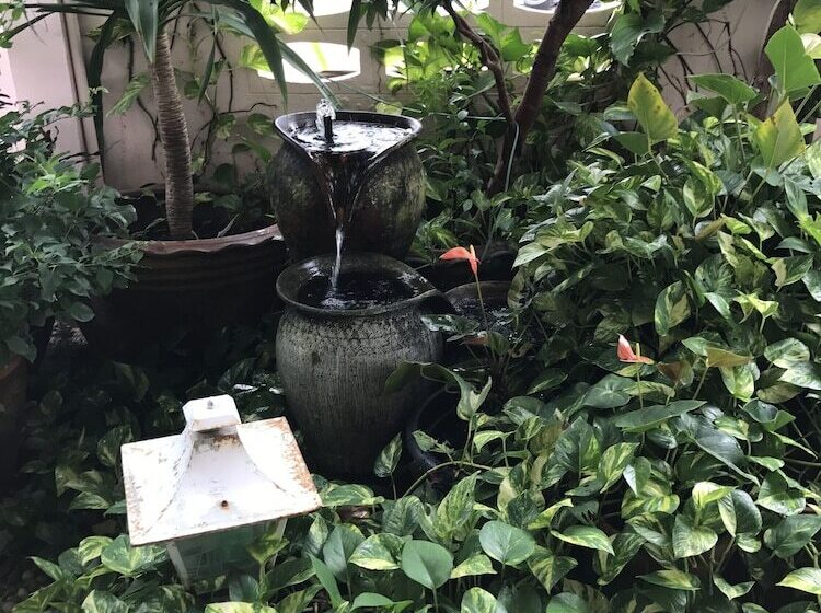 Общежитие Ponlaan Apartment