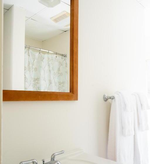 ユースホステル Rhea S Inn