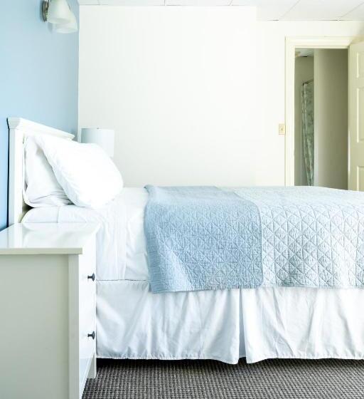 ユースホステル Rhea S Inn