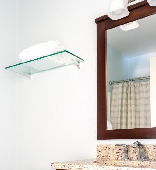 ユースホステル Rhea S Inn