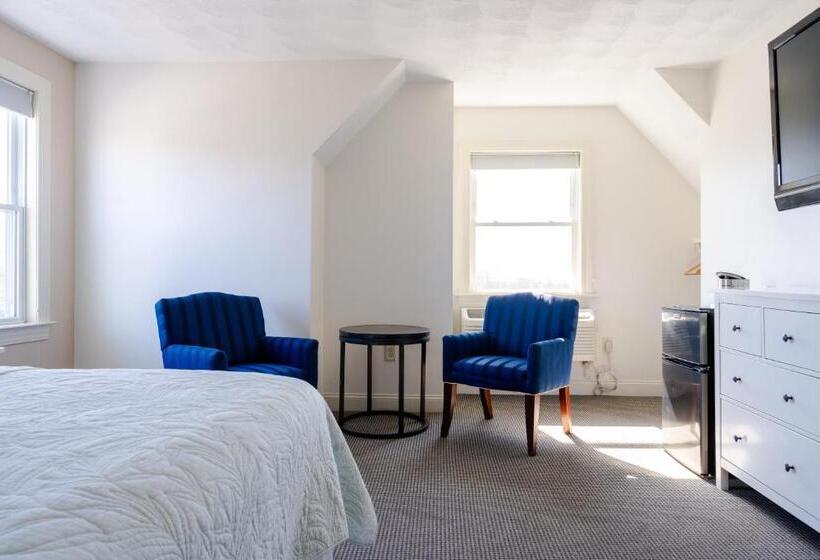 ユースホステル Rhea S Inn