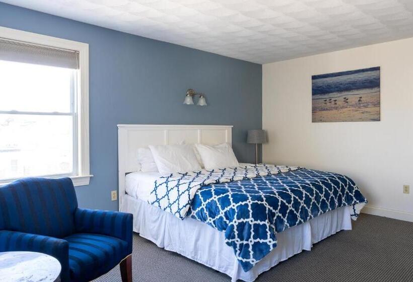 ユースホステル Rhea S Inn