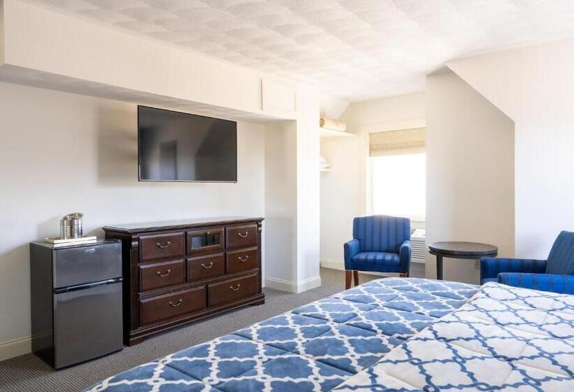 ユースホステル Rhea S Inn