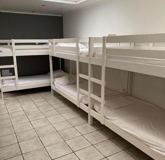 هاستل Travellers' Haven