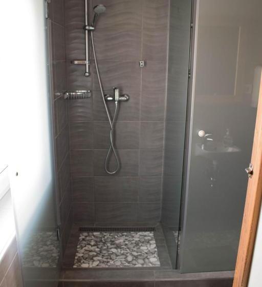 هاستل Travellers' Haven