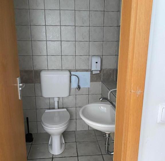 هاستل Travellers' Haven