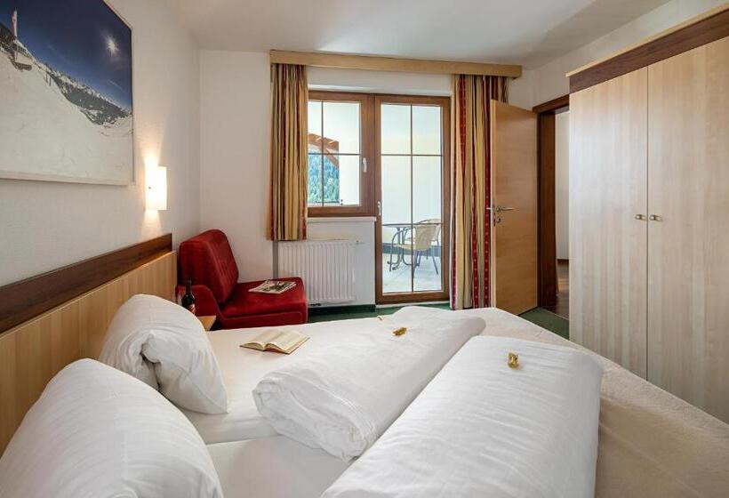 Apart Hotel Aurora Fiss