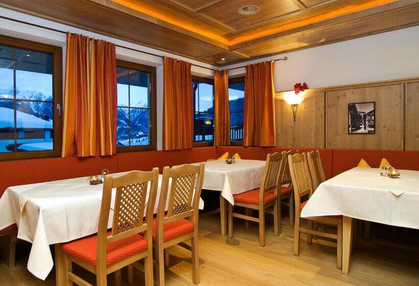 Apart Hotel Aurora Fiss