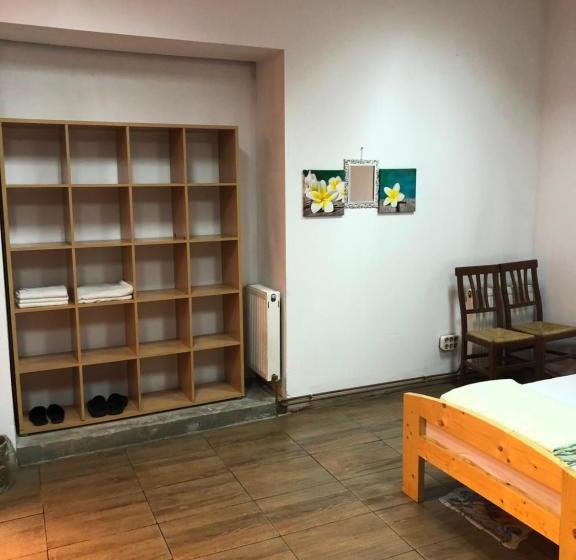 ユースホステル Casa Roz