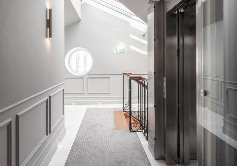 Central Palace Loft Affair Collection