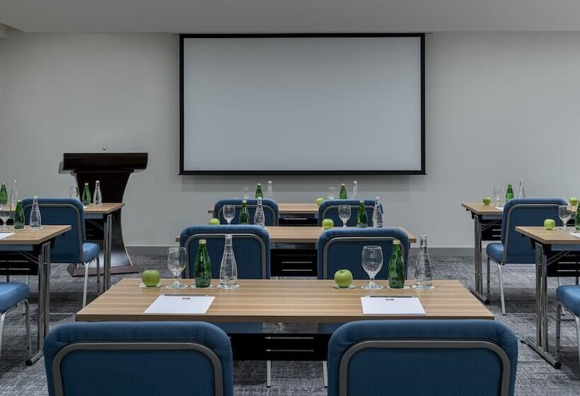 Adagio Aparthotel Jeddah Malik Road