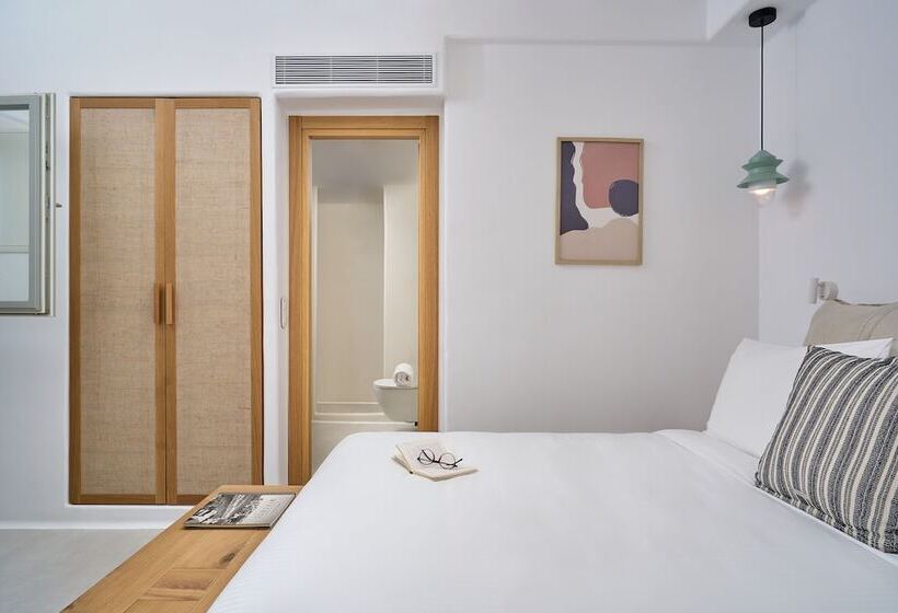 Adorno Beach Hotel And Suites