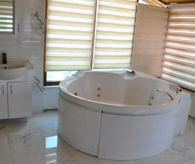 Hotel Adrasan Shambala