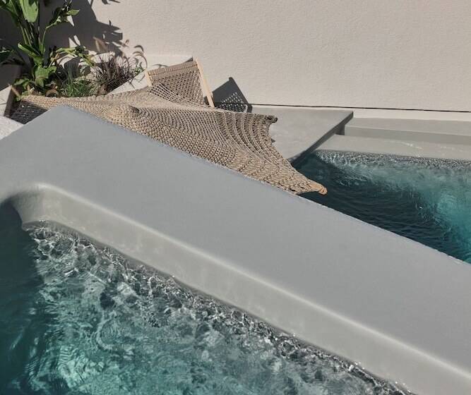 Отель Aeon Suites  Adults Only