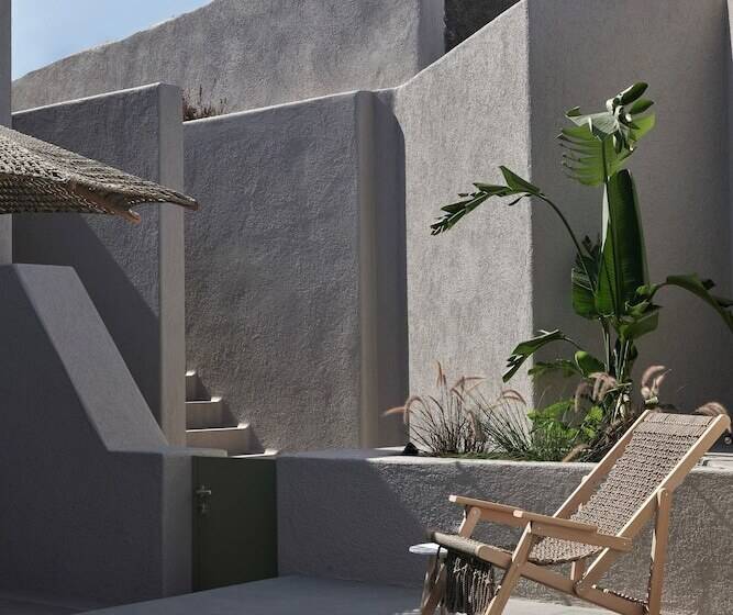 Отель Aeon Suites  Adults Only