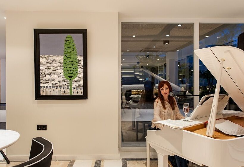 هتل Amaronda Resort & Spa