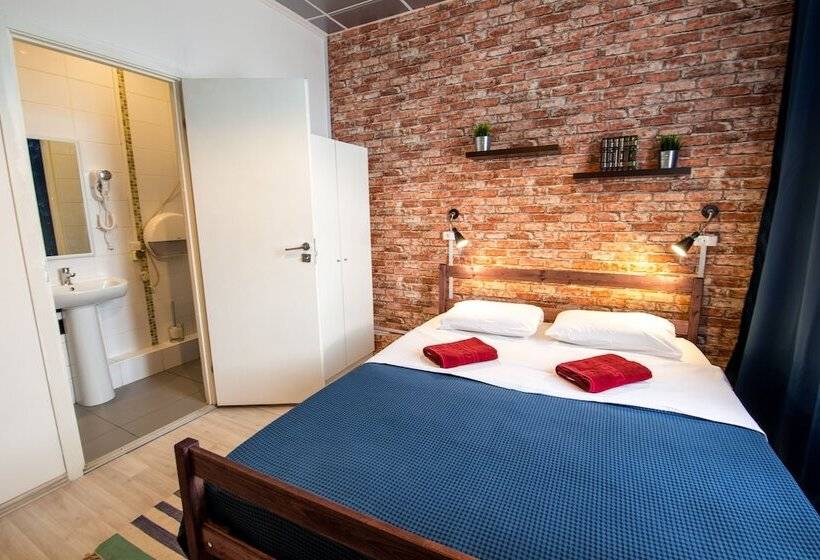 Hotell Artist Hostel On Kazansky