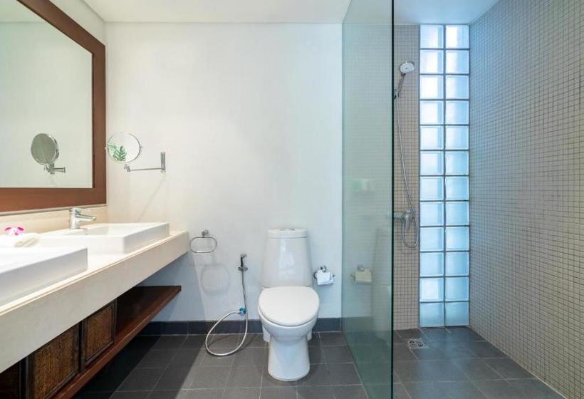 בית מלון כפרי Bangtao Beach Garden By Resava Group