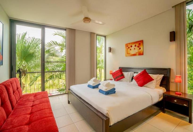 בית מלון כפרי Bangtao Beach Garden By Resava Group