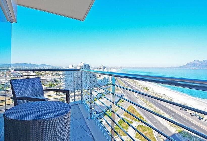 هتل Blaauwberg Beach