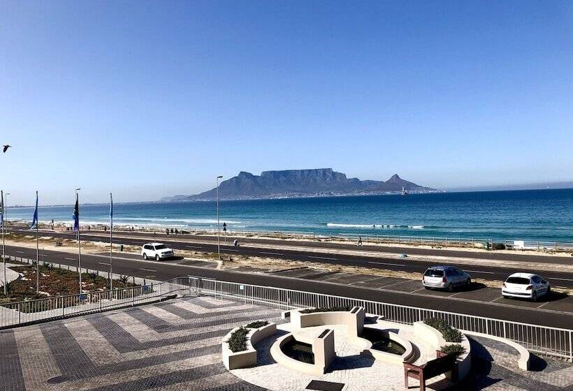 هتل Blaauwberg Beach