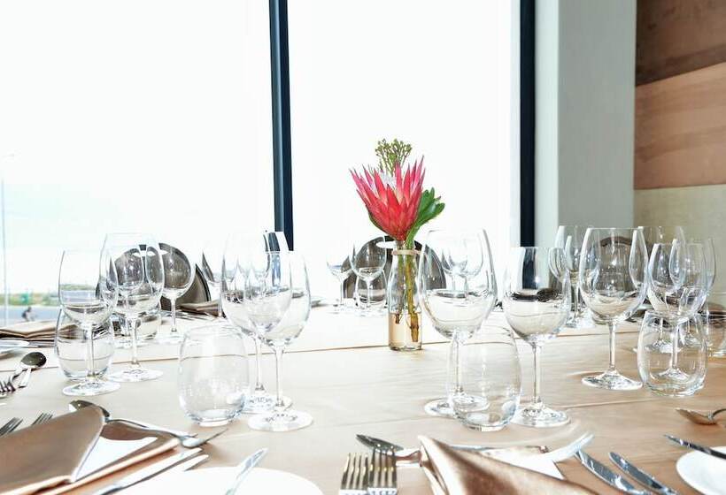 هتل Blaauwberg Beach