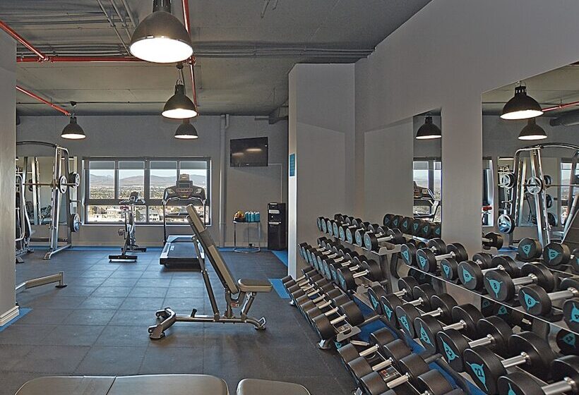 هتل Blaauwberg Beach