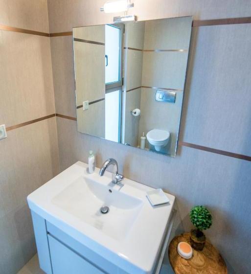 Отель Blue Wave Villas