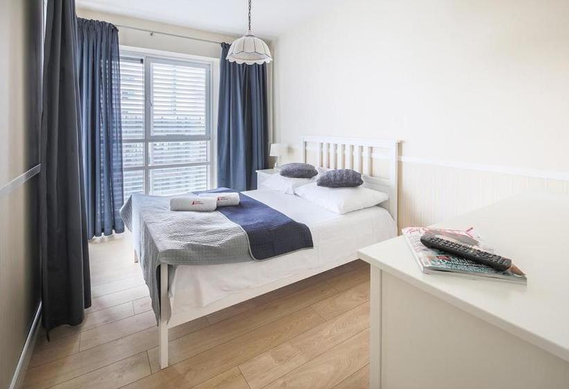 호텔 Poznan Apartments Towarowa